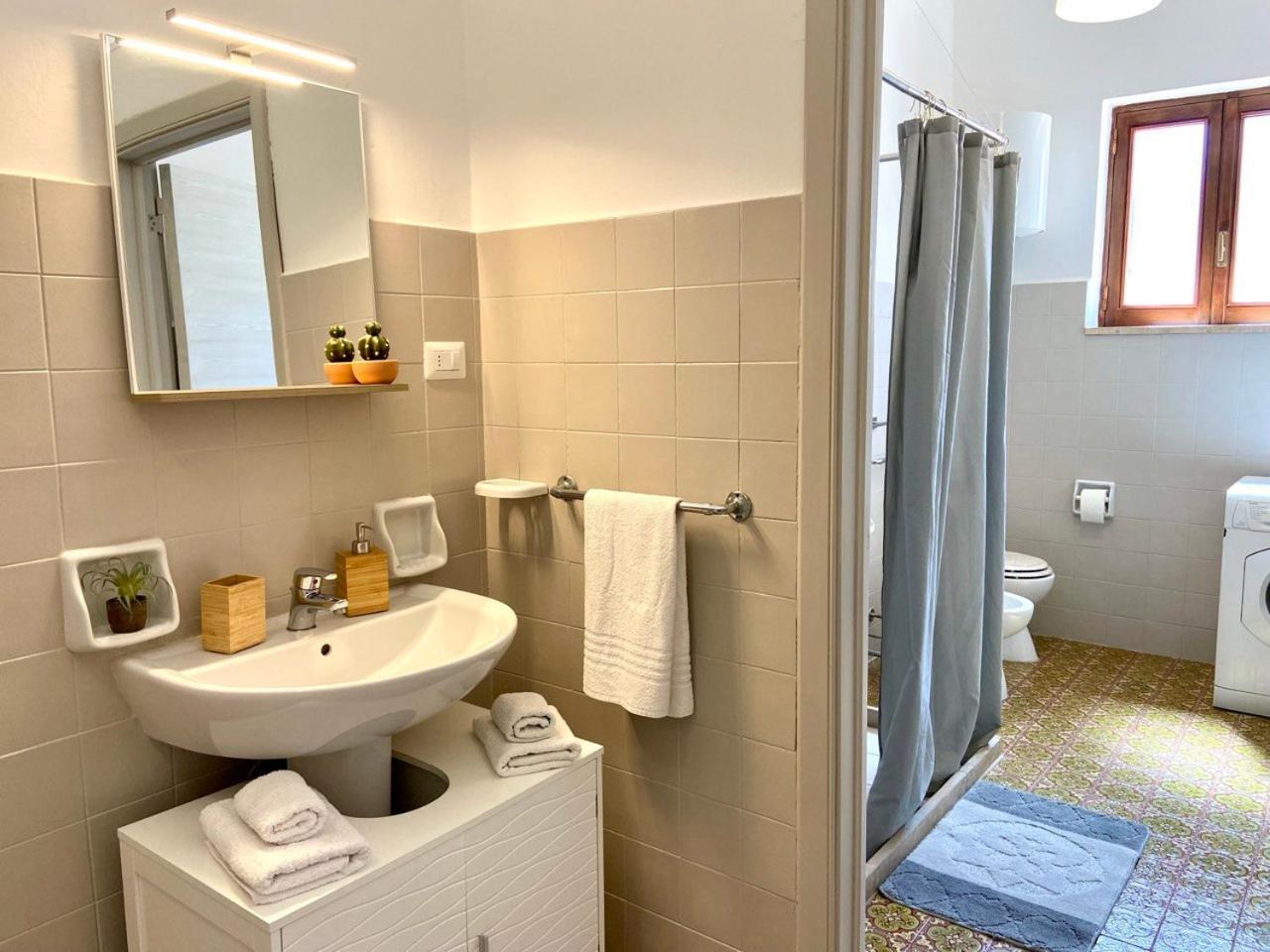 Apartamento La Casa Di Nina Surano Exterior foto